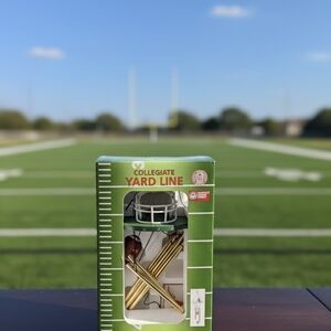 Collegiate Yard Line Game Set - Green and Gold